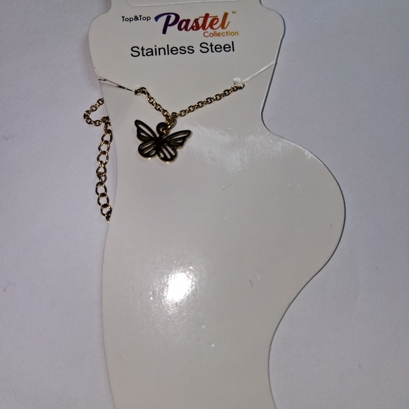 pastel collection Jewelry - Butterfly Charm Gold Tone Anklet